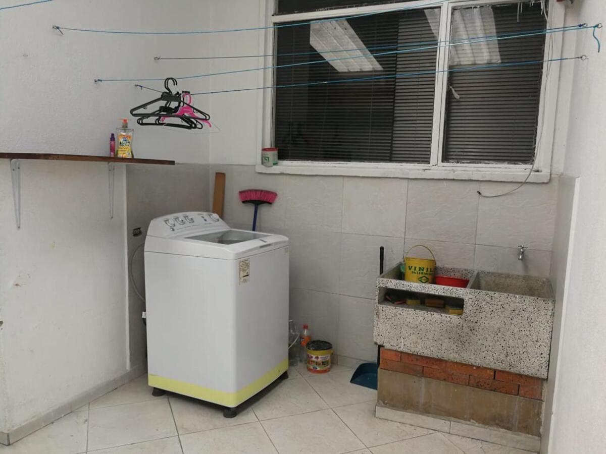 Bienvenidos A La Casa De Rosa Cerca Al Aeropuerto Welcome To Rosas House Close To The Airport Appartement *